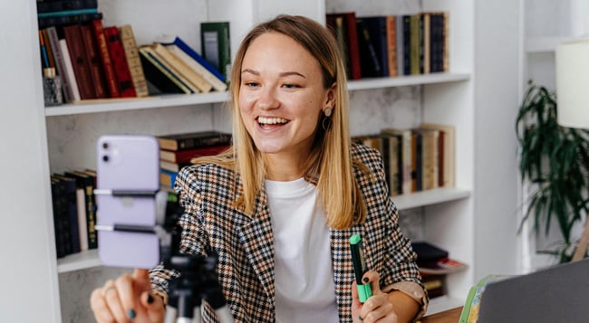 Plan Your First Livestream: The Complete Beginner’s Checklist