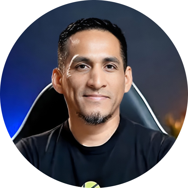 Headshot of Alex Meza